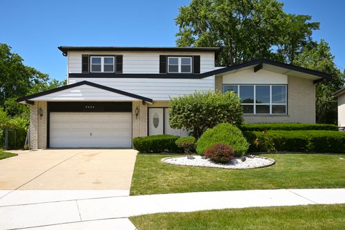 9834 N Maynard Terrace, Niles, IL, 60714 | Card Image