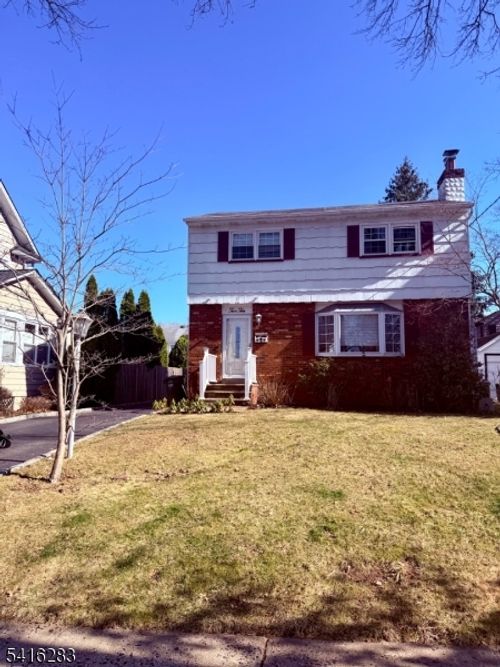 210 Burns Way, Fanwood, NJ, 07023-1608 | Card Image