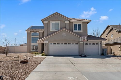 8824 Tamarisk Ave, Oak Hills, CA, 92344-0061 | Card Image