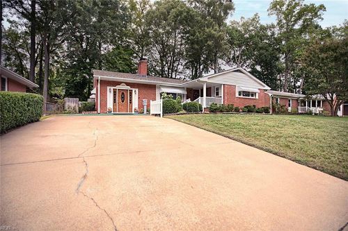 305 Ilene Dr, Newport News, VA, 23608-3507 | Card Image
