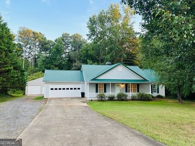 35 Fairfax Court, House other with 3 bedrooms, 2 bathrooms and 4 parking in Dawsonville GA | Image 1