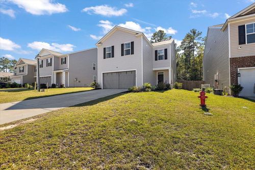 648 Silver Spruce St, Summerville, SC, 29486-7052 | Card Image