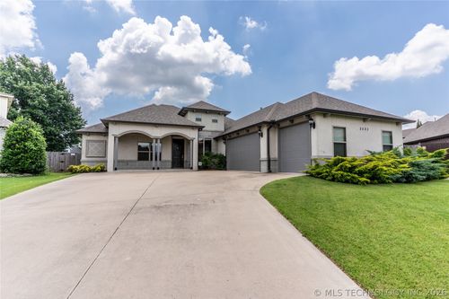 2523 New Orleans Pl, Broken Arrow, OK, 74011-1781 | Card Image