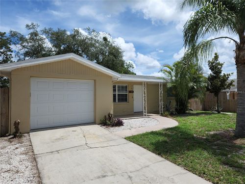 3221 Fairmount Dr, HOLIDAY, FL, 34691-4831 | Card Image