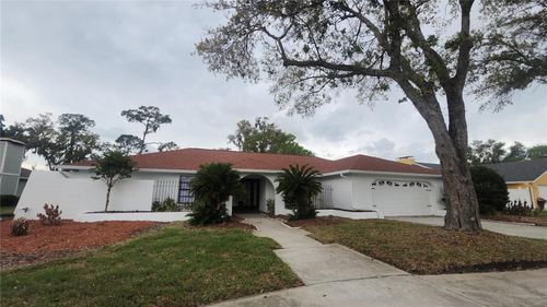 2001 Country Club Ct, PLANT CITY, FL, 33566-0907 | Card Image