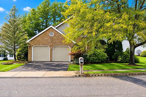 85 Caldwell Ter, Marlboro, NJ, 07746-1780 | Card Image
