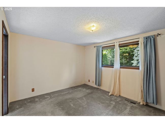 Bedroom, Primary | Image 16