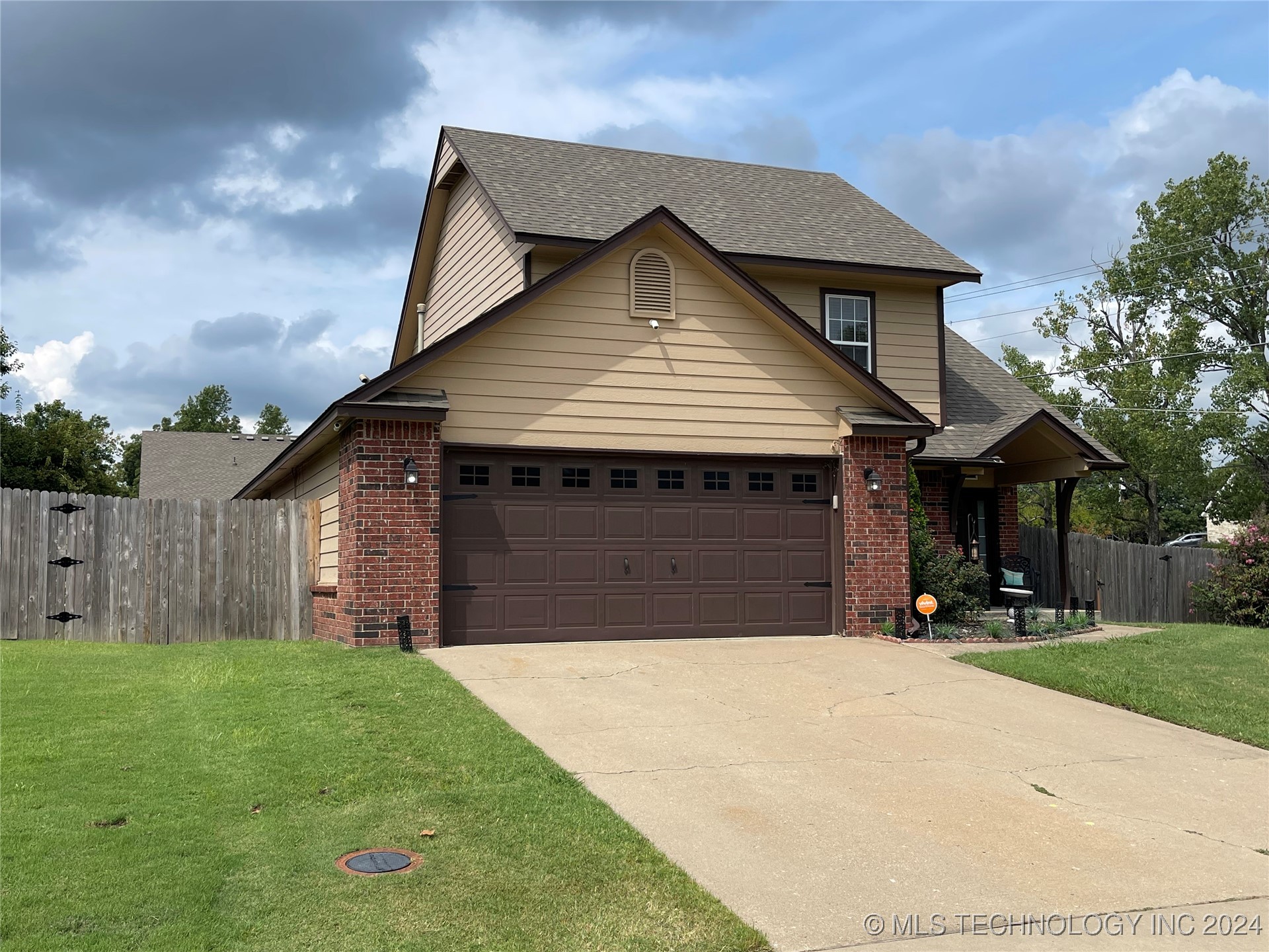 Walnut Hill Ln, Claremore, OK 74019