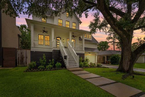 1114 Grovewood Ln, Houston, TX, 77008-6306 | Card Image
