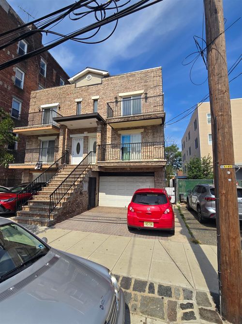 1-2707 Central Ave, Union City, NJ, 07087-7496 | Card Image