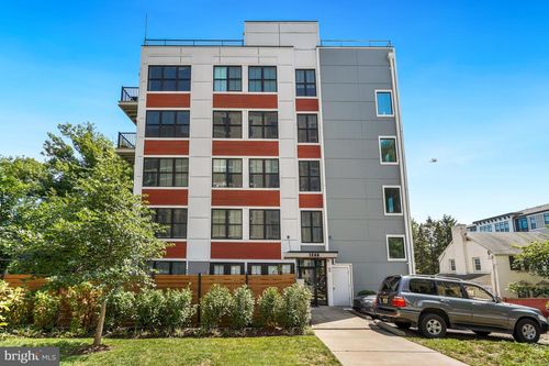 8-1245 N Pierce St, ARLINGTON, VA, 22209-3469 | Card Image