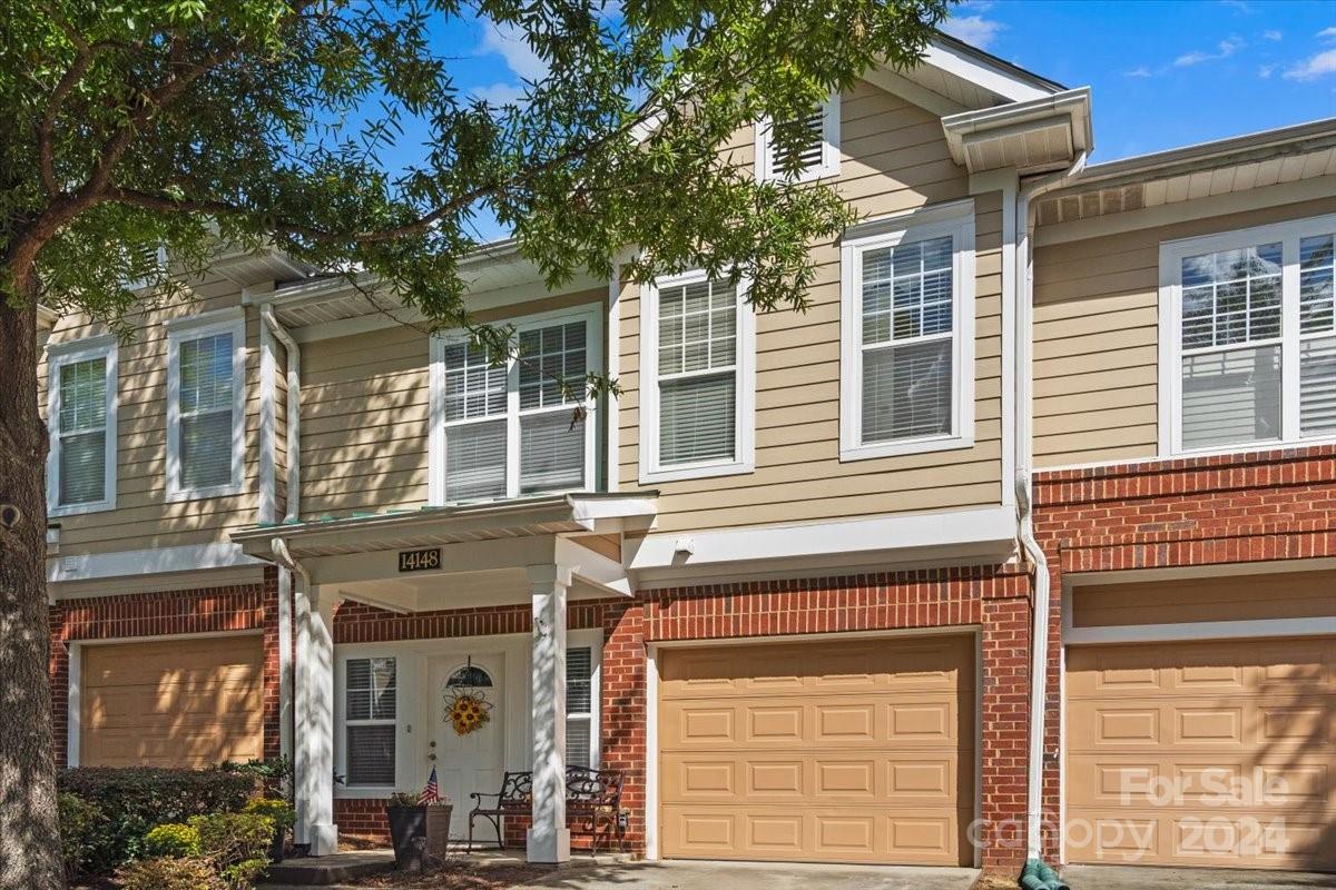 Castle Abbey Ln, Charlotte, NC 28277