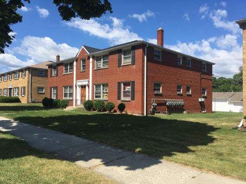 4934 W Forest Home Ave, Milwaukee, WI, 53219-4726 | Card Image