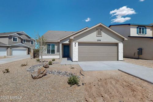 2098 Meteor Dr, Las Cruces, NM, 88012-8102 | Card Image