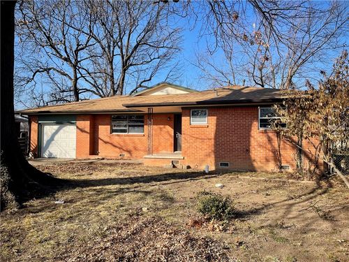 1714 Horseshoe Dr, Springdale, AR, 72762-3937 | Card Image