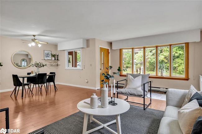 28 Bond St E, House other with 3 bedrooms, 2 bathrooms and 2 parking in Fenelon Falls ON | Image 6
