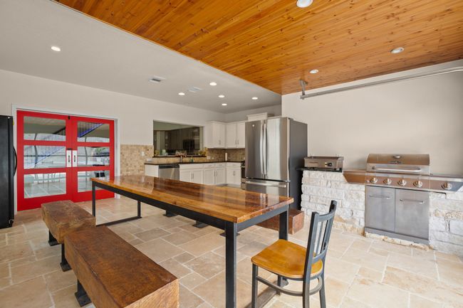 111 Bobolink Cv, House other with 4 bedrooms, 3 bathrooms and 2 parking in Kyle TX | Image 14