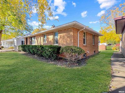 1005 Walnut Street, House other with 3 bedrooms, 1 bathrooms and null parking in Washington IL | Image 2