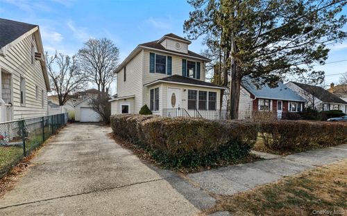 2730 Orchard St, North Bellmore, NY, 11710-2833 | Card Image