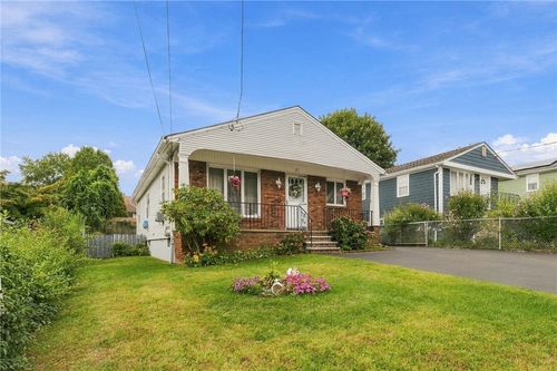 25 Sherman Ave, North Providence, RI, 02911-3022 | Card Image