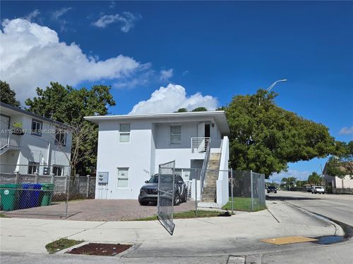1-1707 68th Ter, MIAMI, FL, 33147-7461 | Card Image