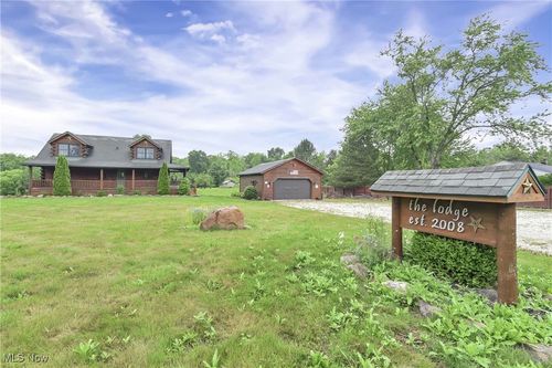 8164 Vandemark Rd, Lodi, OH, 44254-9655 | Card Image