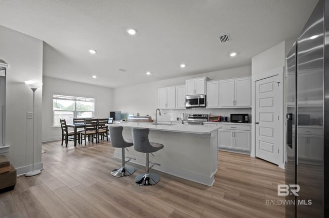 Kitchen | Image 10