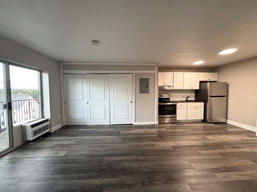 apt-34-625 Main St, Reading, MA, 01867-3025 | Card Image