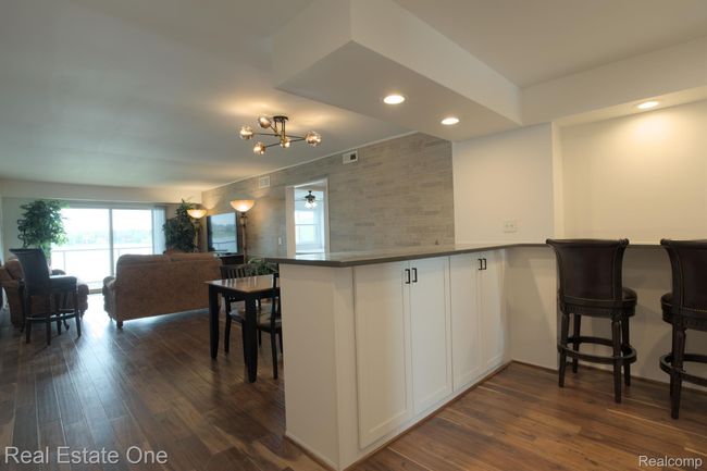 UNIT-41 - 1944 Klingensmith Rd, Condo with 2 bedrooms, 2 bathrooms and null parking in Bloomfield Hills MI | Image 4