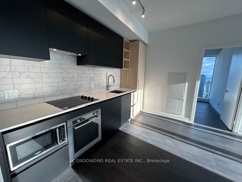3702-55 Mercer St, Toronto, ON, M5V0W4 | Card Image