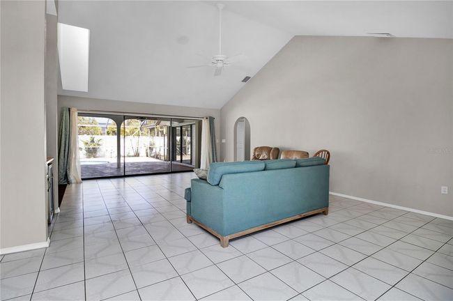 Living Room_Furniture Not Included | Image 19