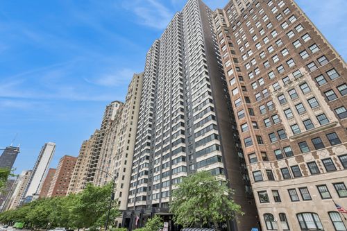 21g-1440 N Lake Shore Dr, Chicago, IL, 60610-1681 | Card Image