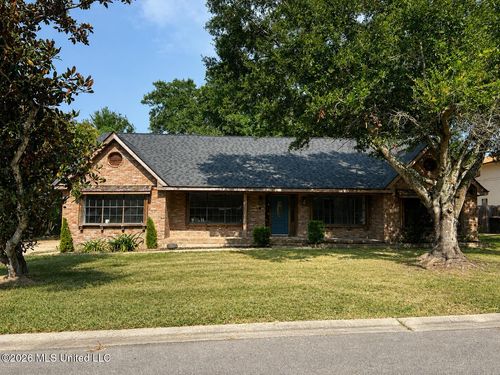 440 Linda Dr, Biloxi, MS, 39531-2305 | Card Image