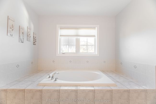 5 Belleville Dr, House other with 6 bedrooms, 5 bathrooms and 6 parking in Brampton ON | Image 35