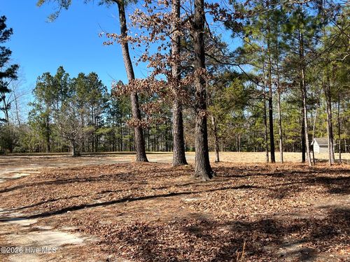 290 Thomas Pl, West End, NC, 27376-9325 | Card Image