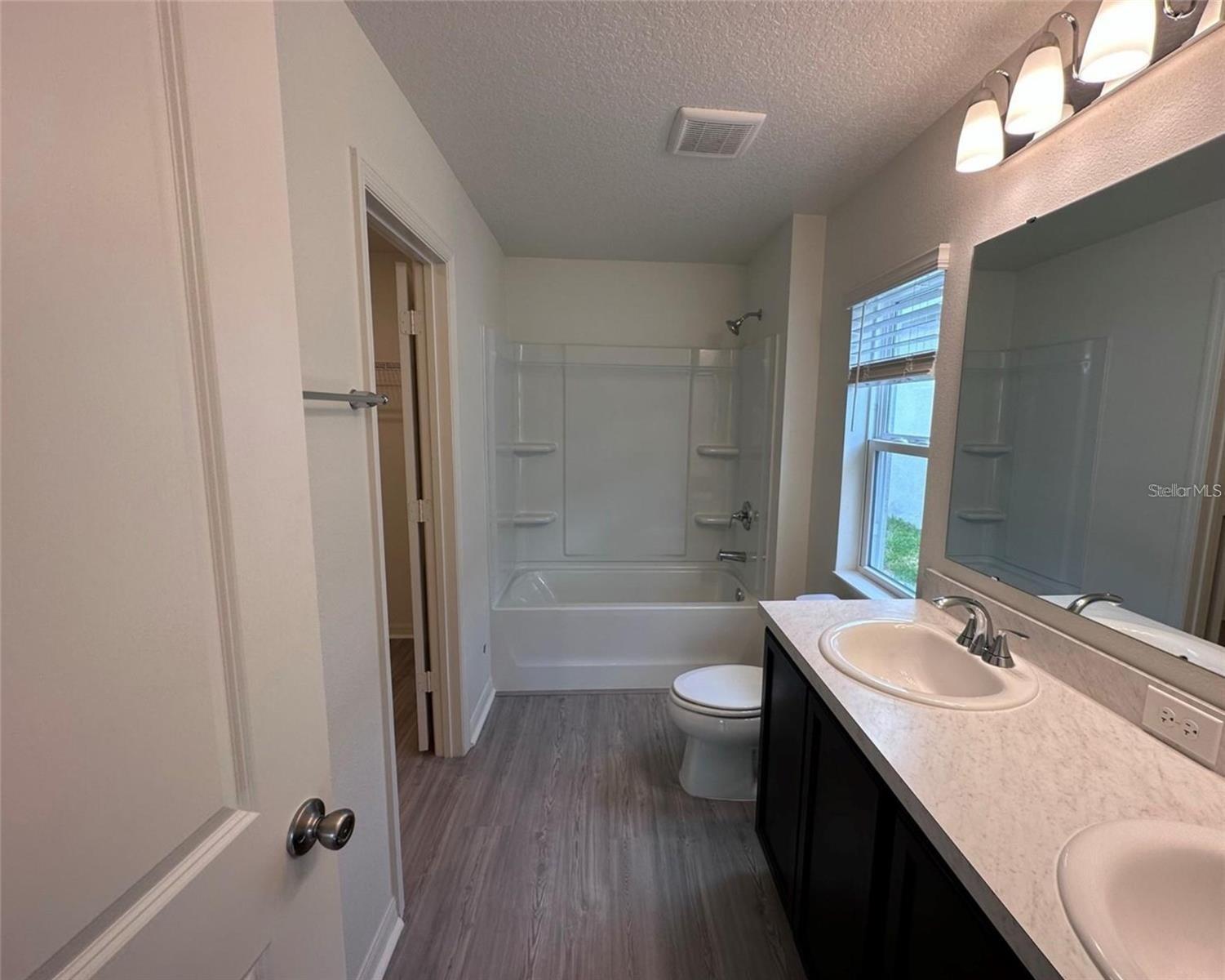 Residential in DAVENPORT 5