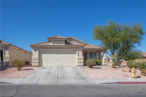 3747 Shadow Tree St, North Las Vegas, NV, 89032-9041 | Card Image