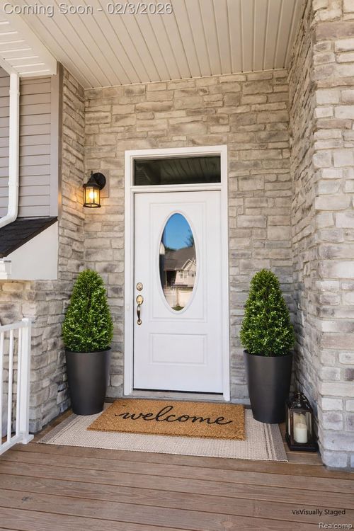 20-295 Whispering Pines Dr, Fenton, MI, 48430-5303 | Card Image