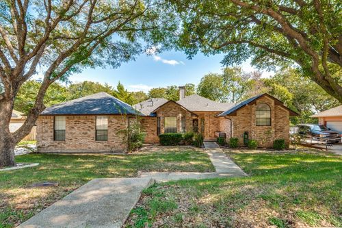 553 Ten Mile Dr, Desoto, TX, 75115-3807 | Card Image