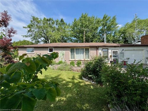 30 Bee St, St Williams, ON, N0E1P0 | Card Image