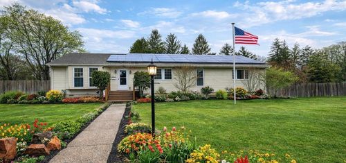 425 San Francisco Ave, Egg Harbor City, NJ, 08215-2626 | Card Image