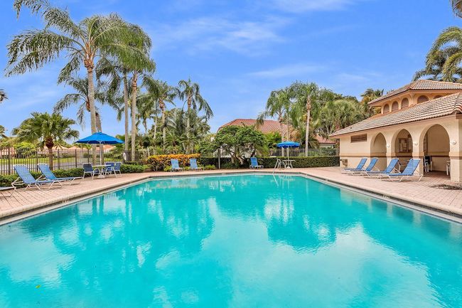 2867 Quail Run Ln, House other with 3 bedrooms, 3 bathrooms and null parking in Davie FL | Image 4