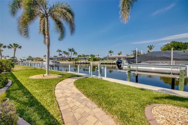 925 Don Juan Ct, House other with 3 bedrooms, 2 bathrooms and null parking in PUNTA GORDA FL | Image 47
