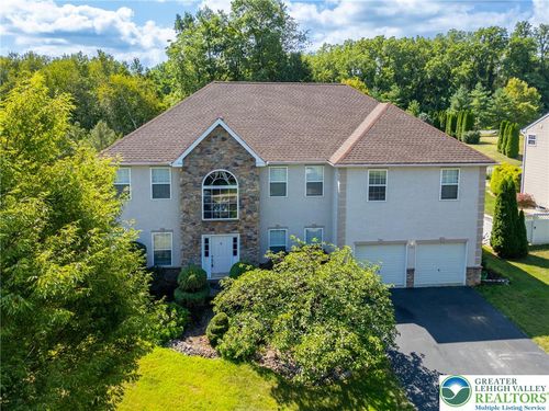 1540 Silo Hill Ln, BREINIGSVILLE, PA, 18031-1147 | Card Image