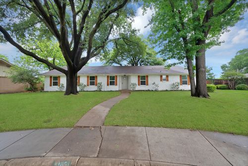 3115 Ponder Dr, Dallas, TX, 75229-5830 | Card Image