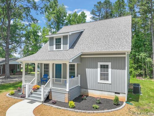 106 Franklin St, Clarksville, VA, 23927-9163 | Card Image