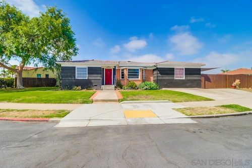 3518 Isla Vista Dr, San Diego, CA, 92105-2935 | Card Image