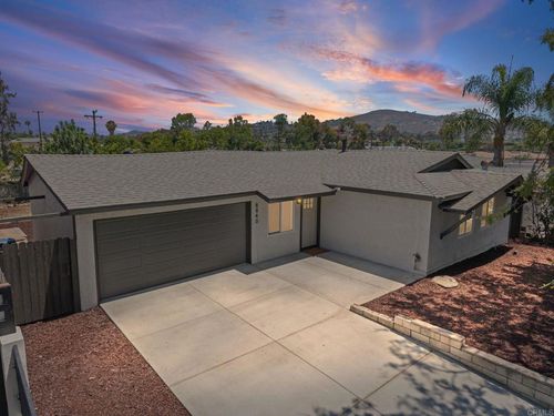 8840 Delrose Ave, Spring Valley, CA, 91977-4740 | Card Image