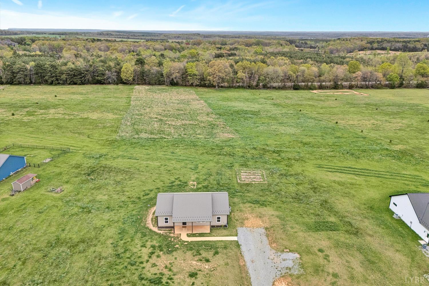 Residential in Gladys 2