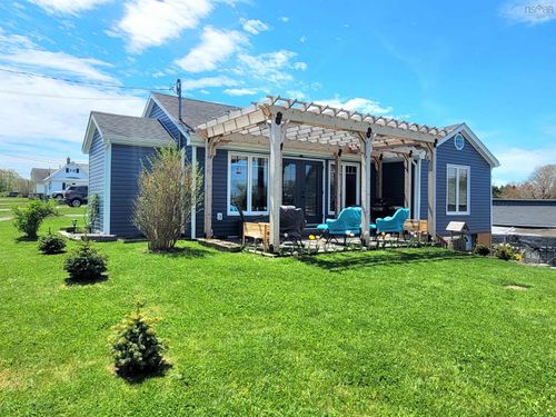 83 South Street, Lockeport, NS, B0T1L0 | Card Image